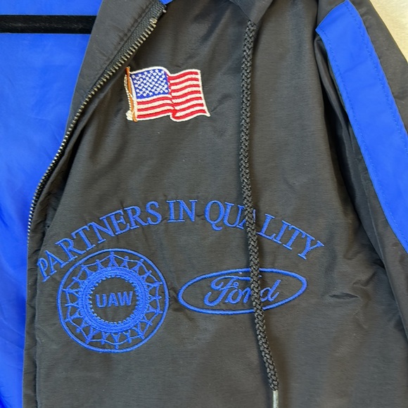 Ford /UAW Windbreaker Hooded Blue Black Size Medium - Picture 5 of 12